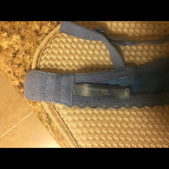 *SOLD* Aerie Lacy Detail Bra in 36A - Picture 4 of 4